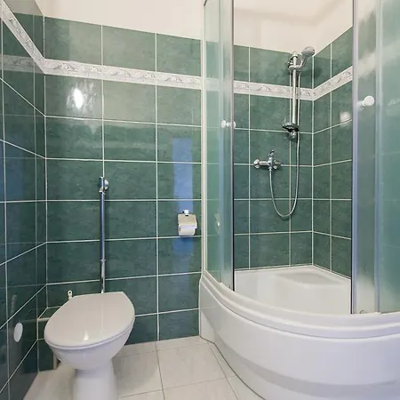 Otel V Centru 3*