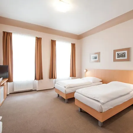 Otel V Centru 3*