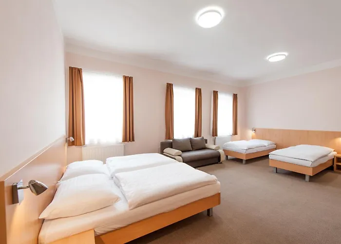 호텔 V Centru 체스케부데요비체