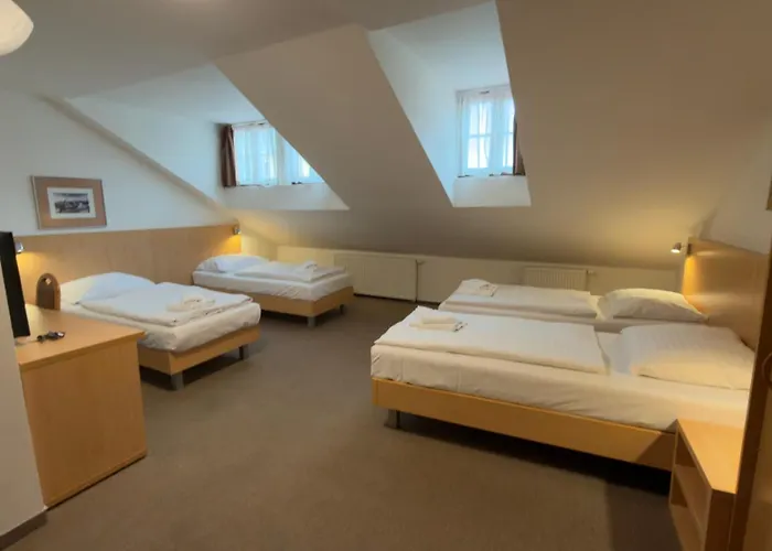 V Centru 3* 체스케부데요비체