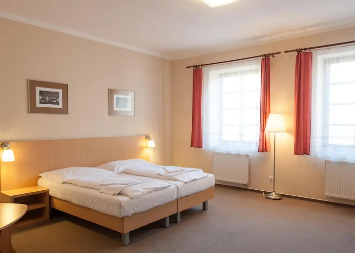 V Centru 3* 체스케부데요비체